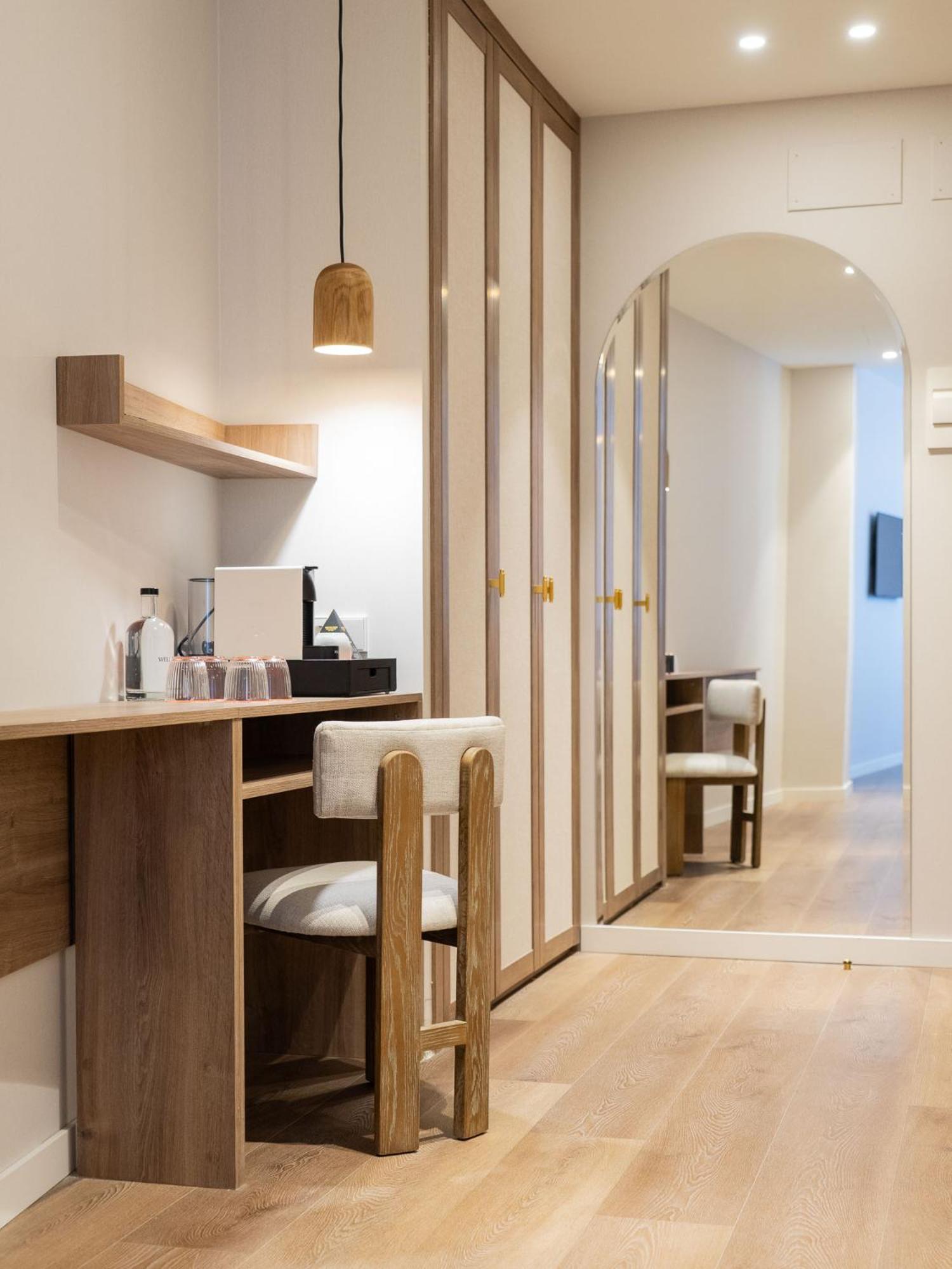 Hotel Well And Come מאלגה מראה חיצוני תמונה