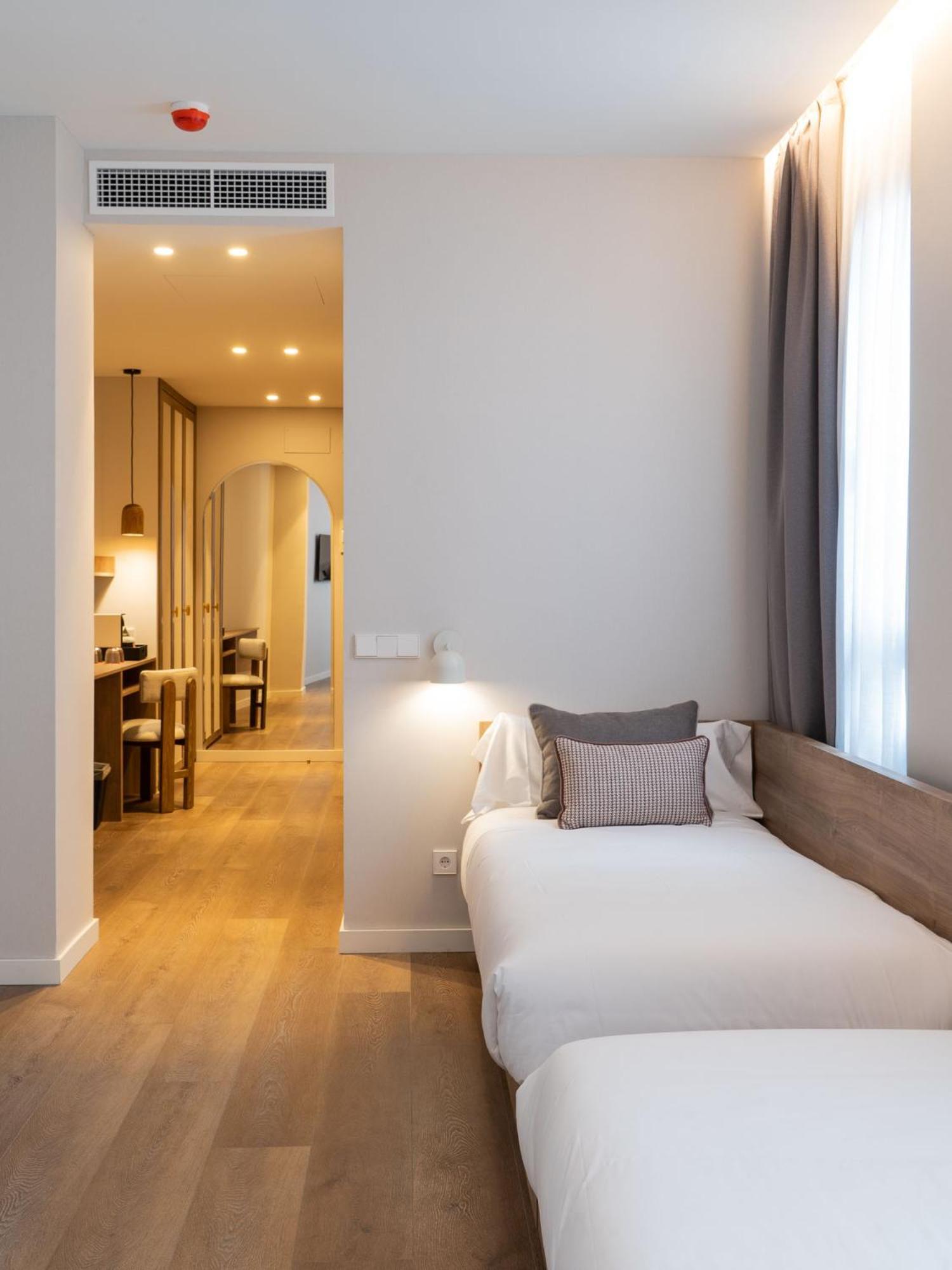 Hotel Well And Come מאלגה מראה חיצוני תמונה