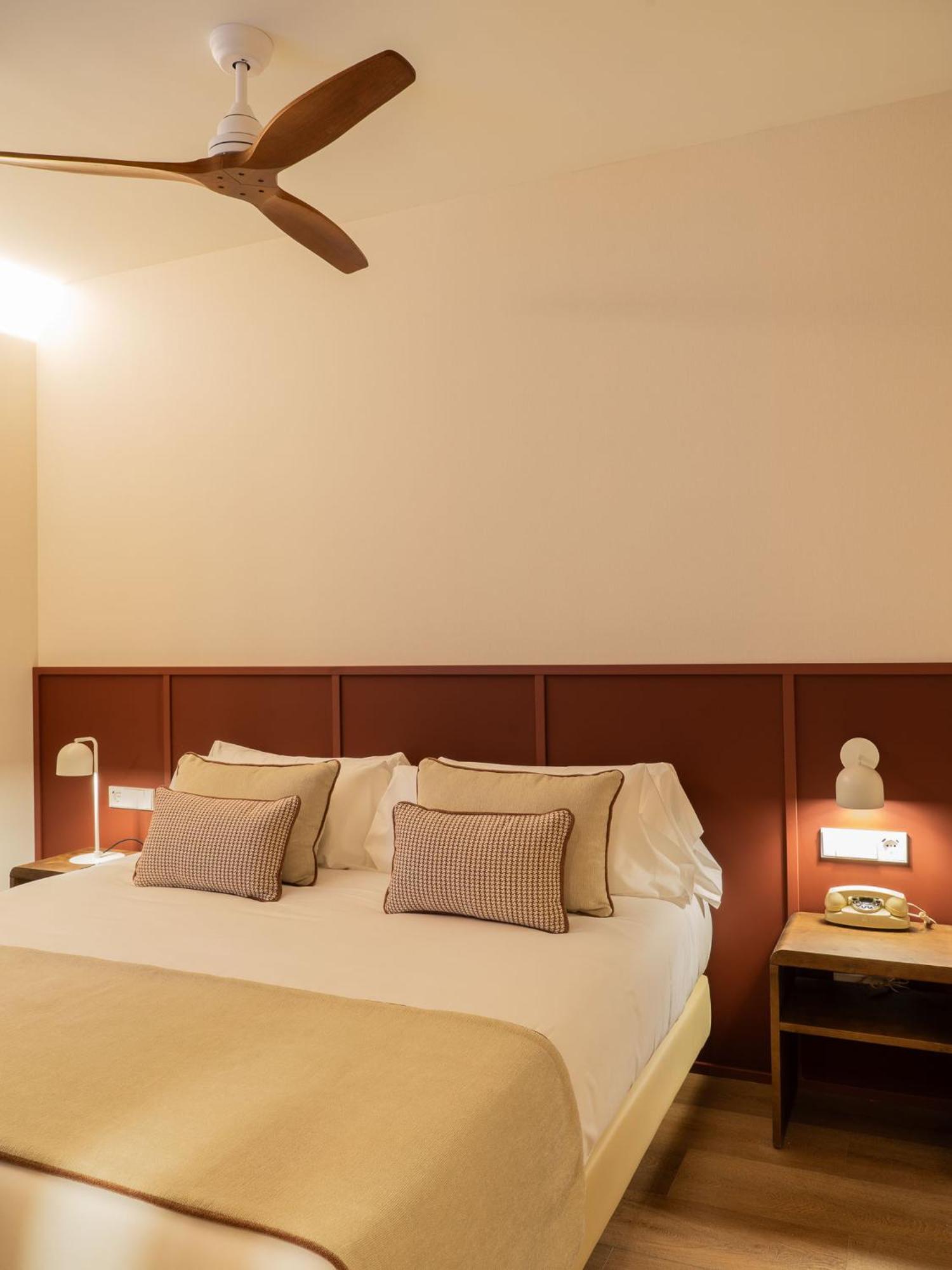 Hotel Well And Come מאלגה מראה חיצוני תמונה