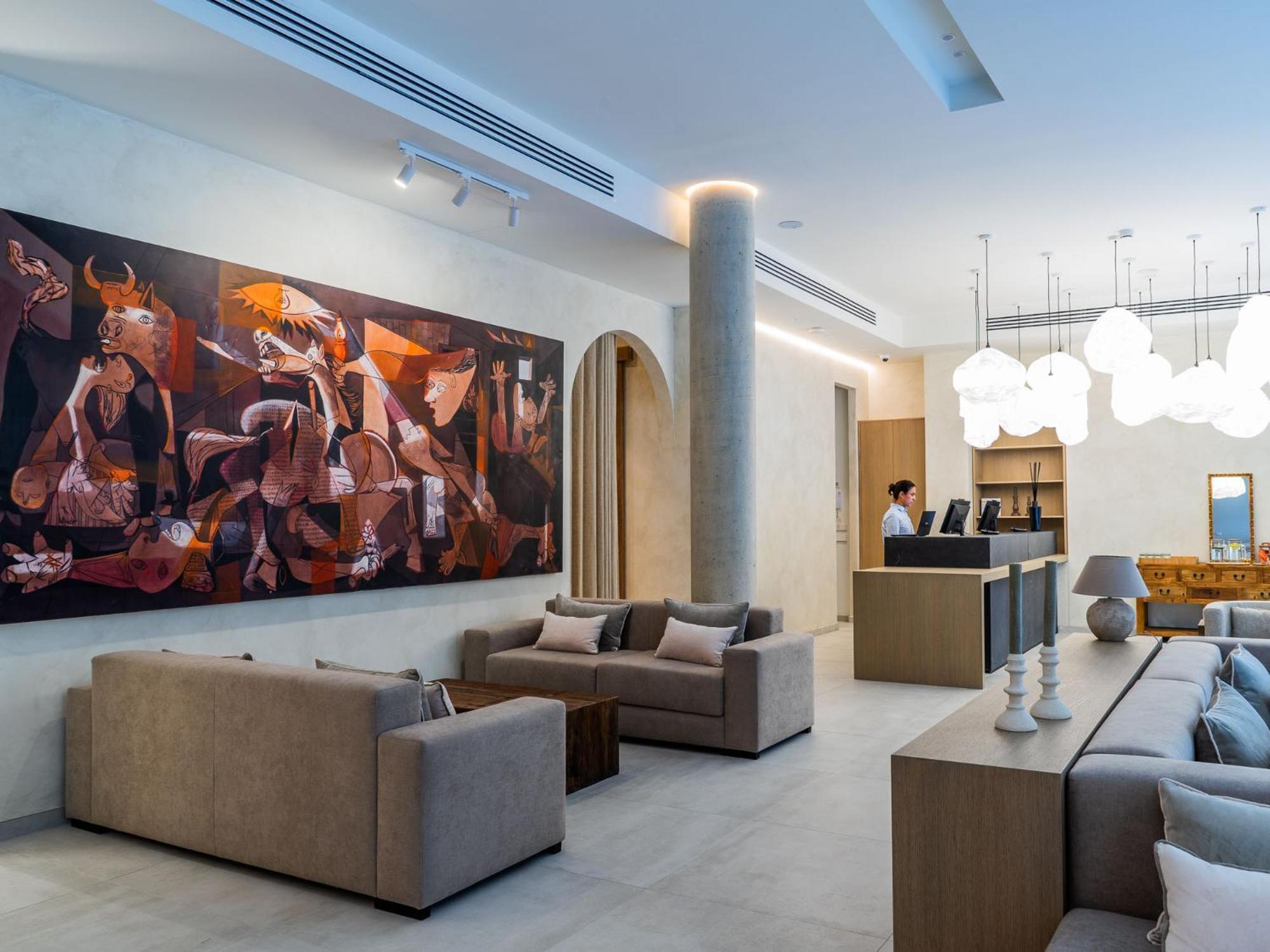 Hotel Well And Come מאלגה מראה חיצוני תמונה