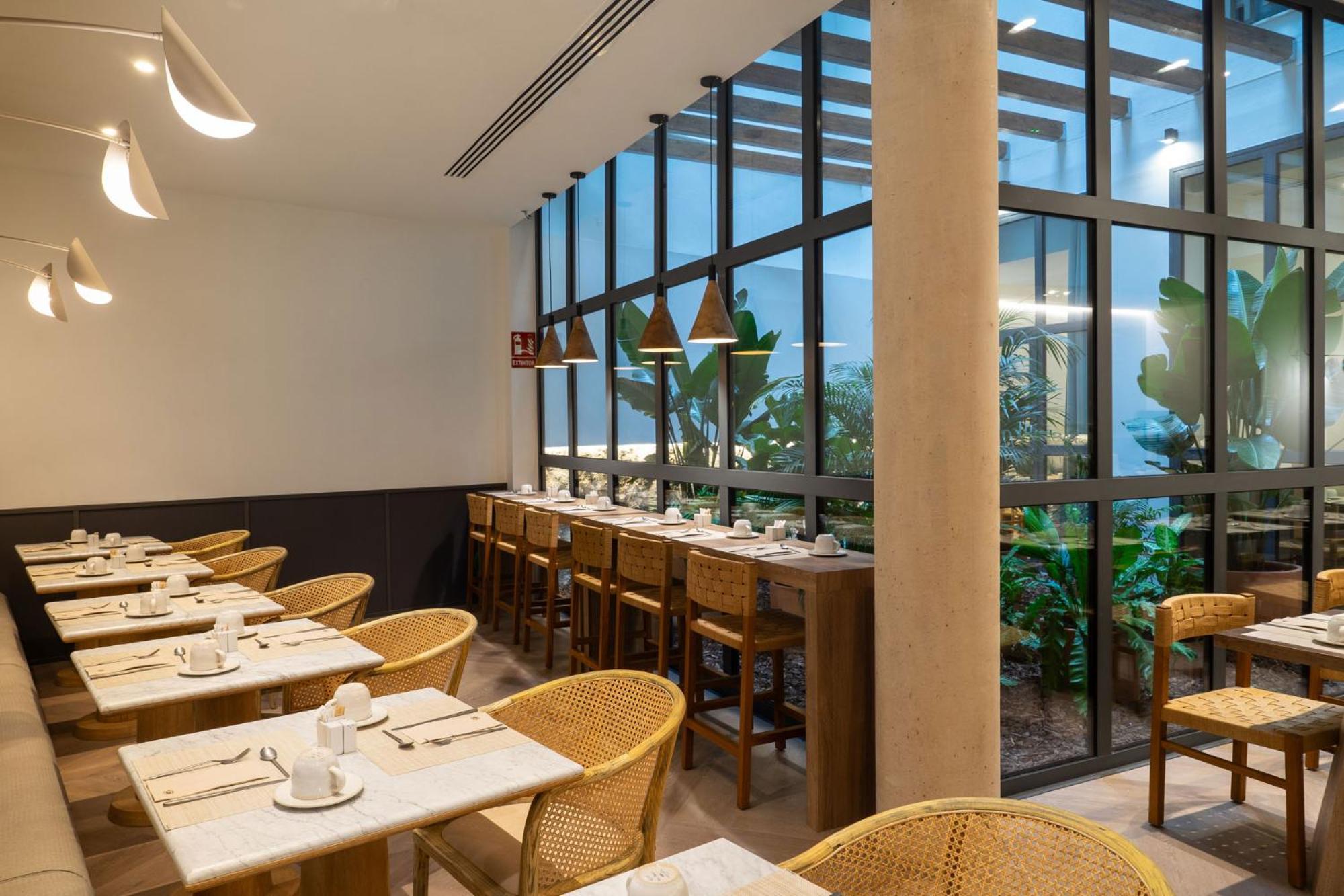Hotel Well And Come מאלגה מראה חיצוני תמונה